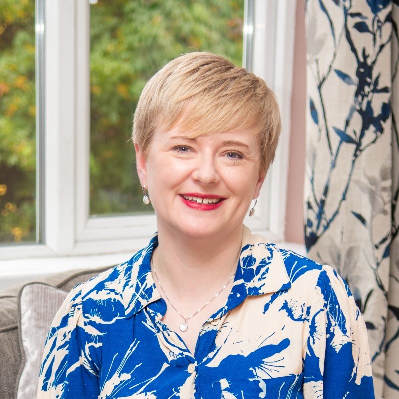 Dr Carol Strahan