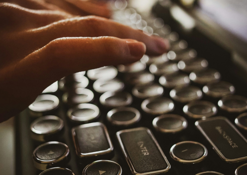 Writing robust AI prompts