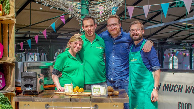 You Tube Star Digs Mash in Comber